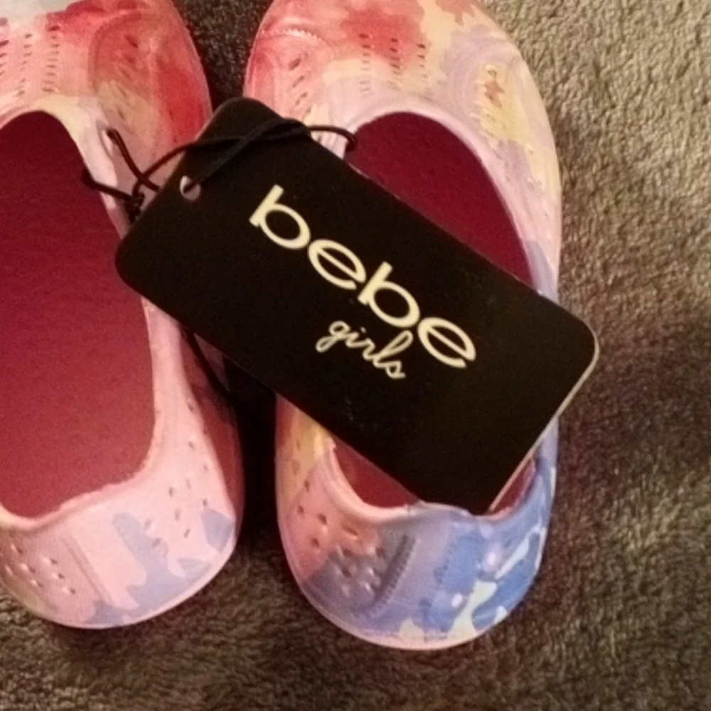 NEW BEBE SLIP ON SHOES GIRLS SIZE 5/6
